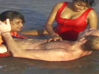 Real Indian Fun at the Beach, Free Real Xxx sex vid f1