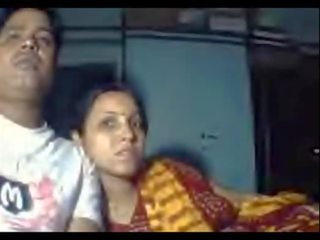 Indian Amuter erotic couple love flaunting their sex life - Wowmoyback